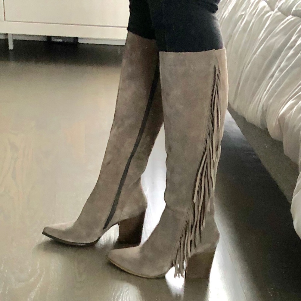 Suede boots